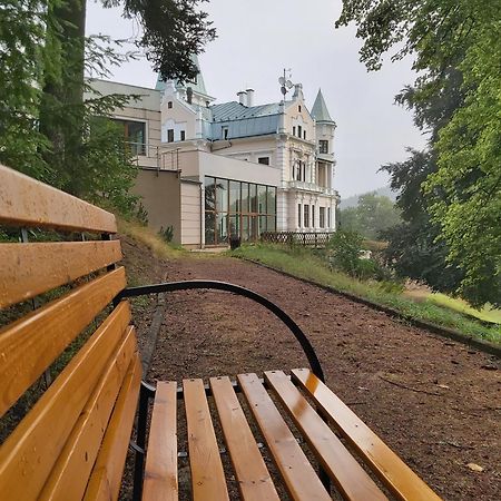 Hotel Chateau Cihelny Karlovy Vary Ngoại thất bức ảnh