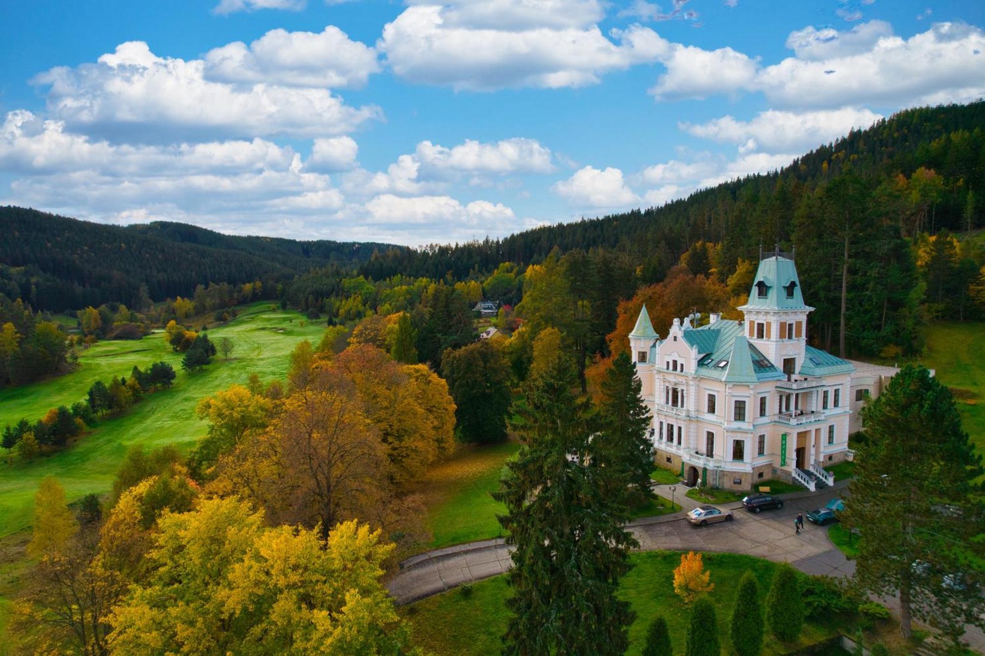 Hotel Chateau Cihelny Karlovy Vary Ngoại thất bức ảnh