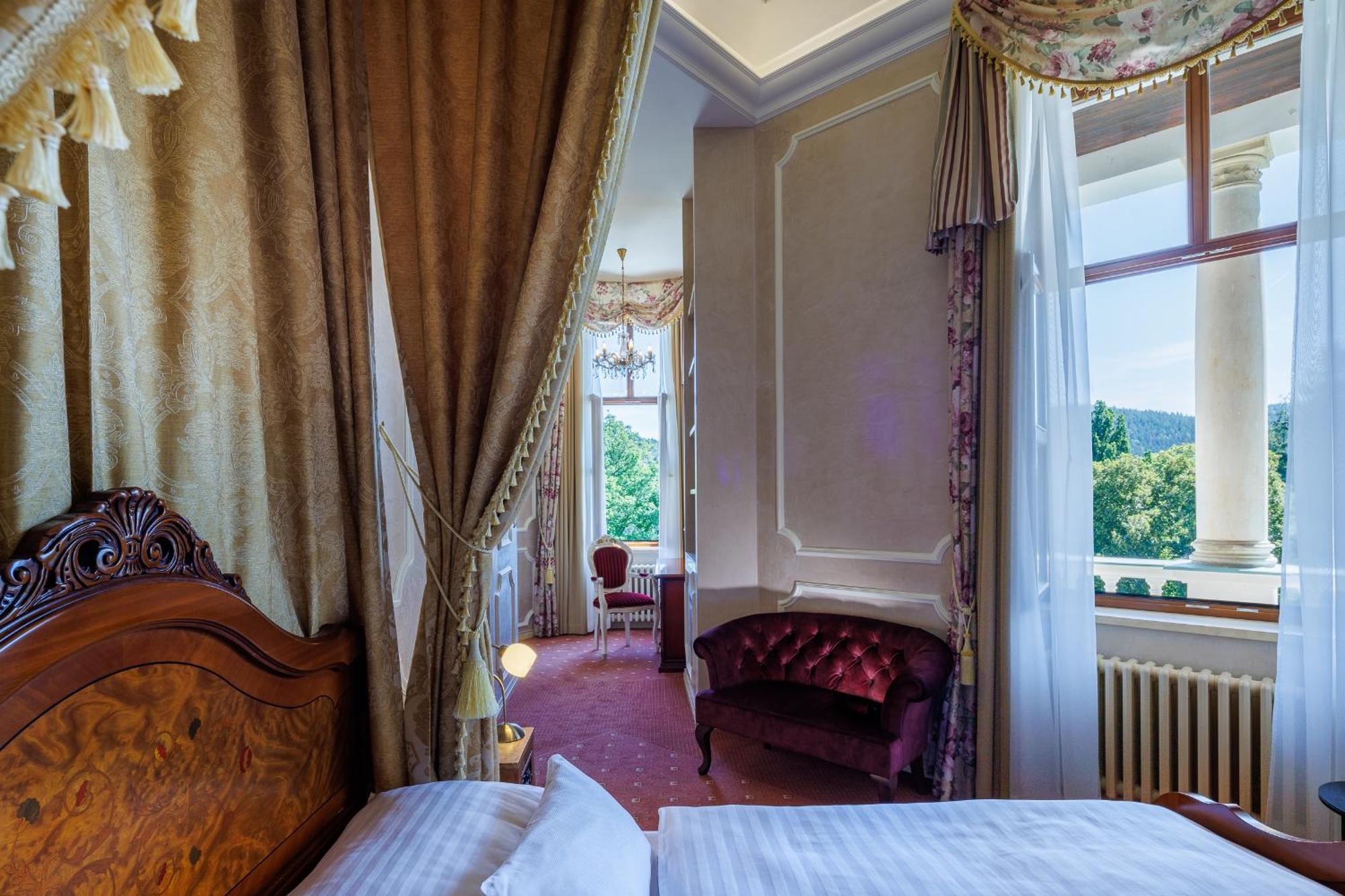 Hotel Chateau Cihelny Karlovy Vary Ngoại thất bức ảnh