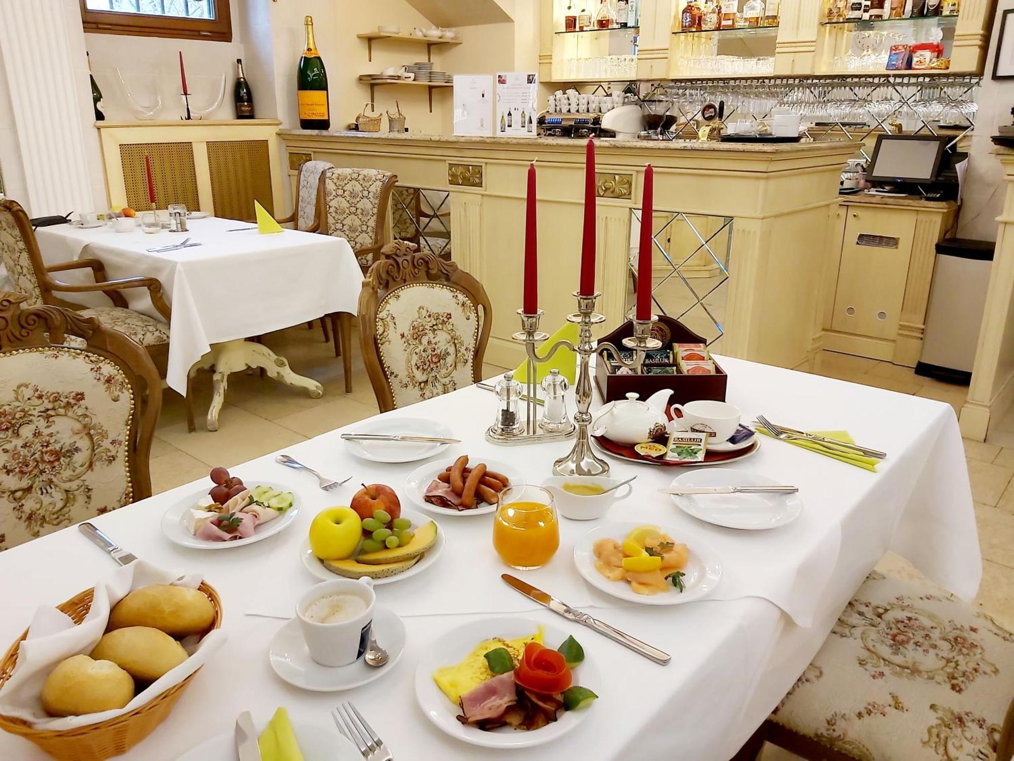 Hotel Chateau Cihelny Karlovy Vary Ngoại thất bức ảnh