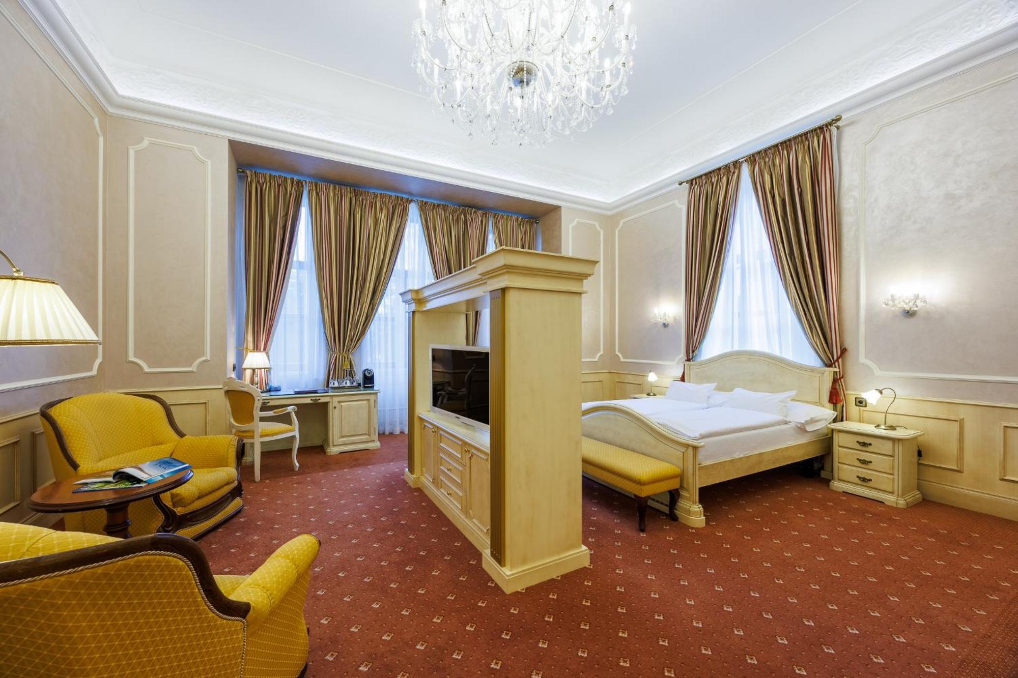 Hotel Chateau Cihelny Karlovy Vary Ngoại thất bức ảnh