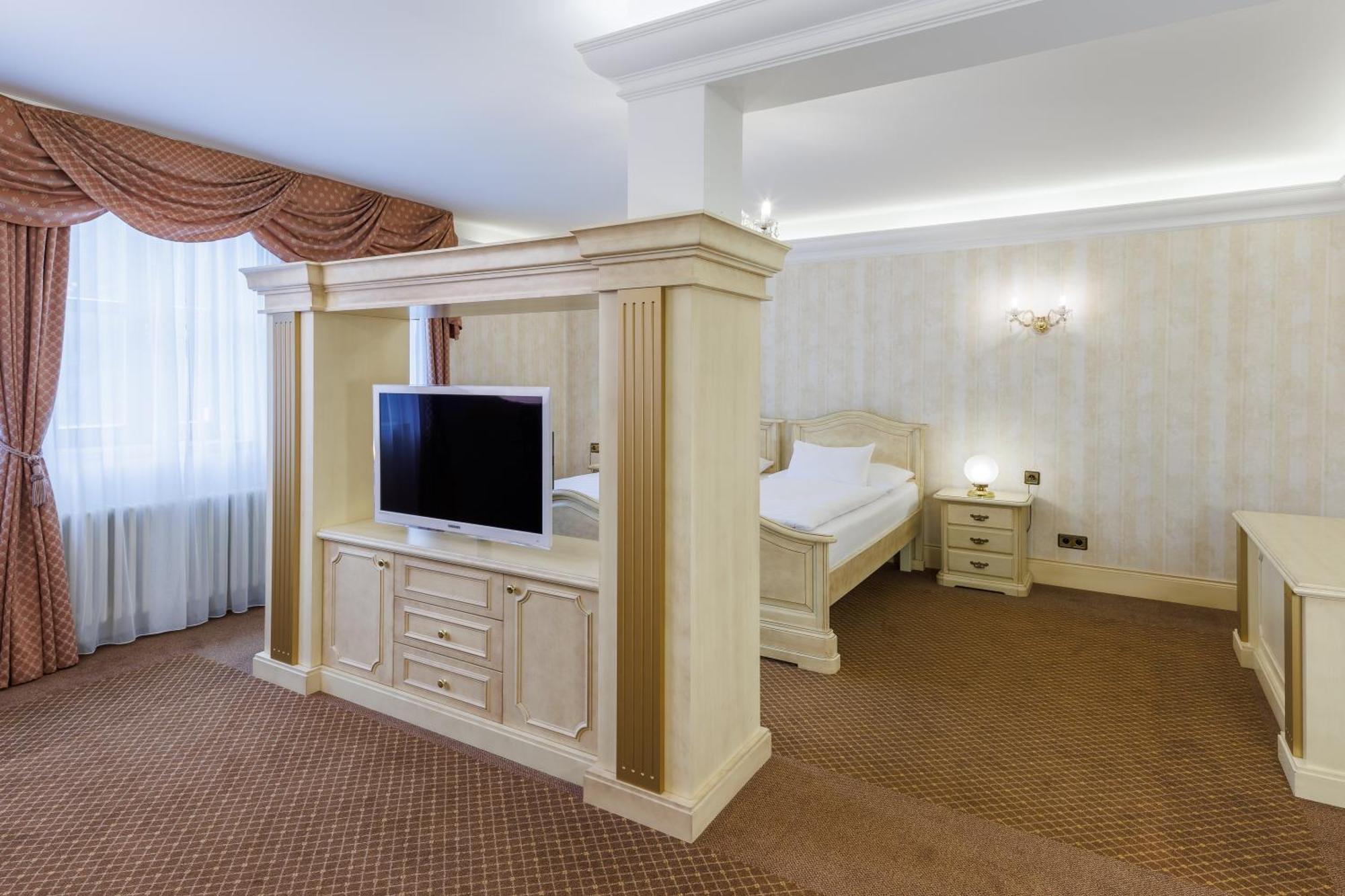 Hotel Chateau Cihelny Karlovy Vary Ngoại thất bức ảnh