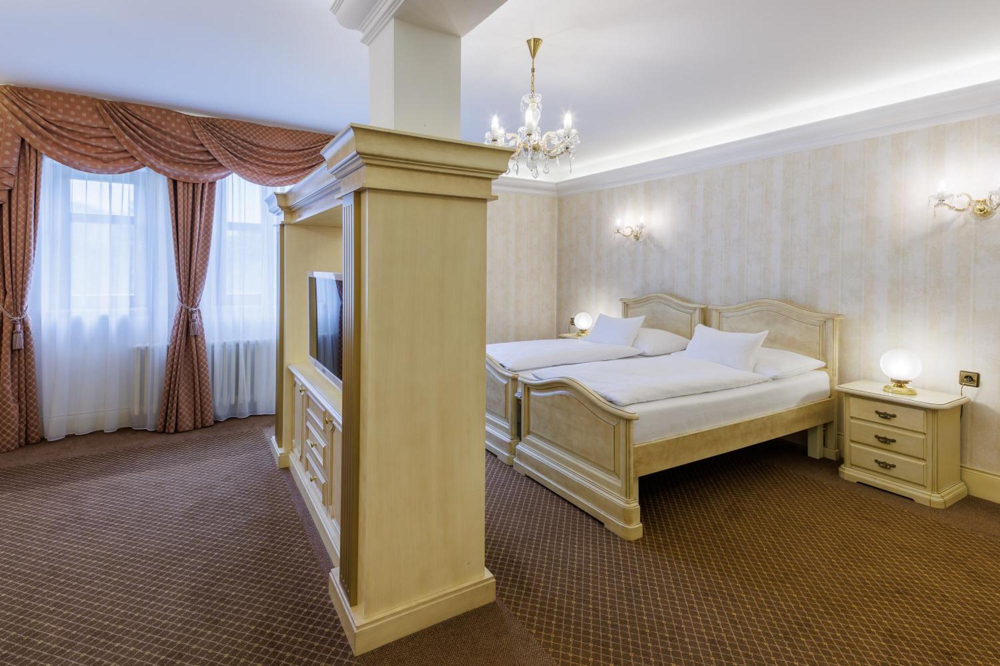 Hotel Chateau Cihelny Karlovy Vary Ngoại thất bức ảnh