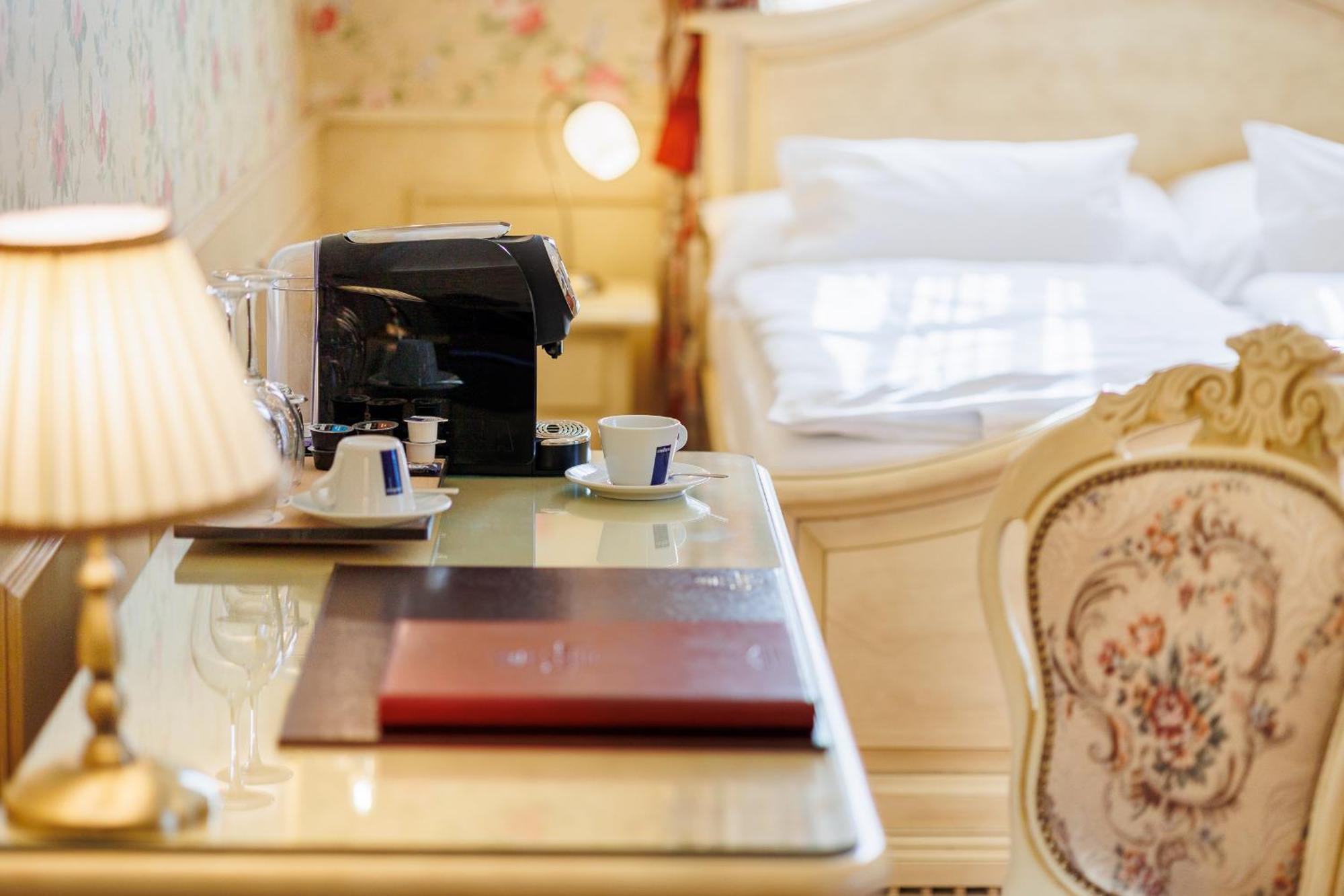 Hotel Chateau Cihelny Karlovy Vary Ngoại thất bức ảnh