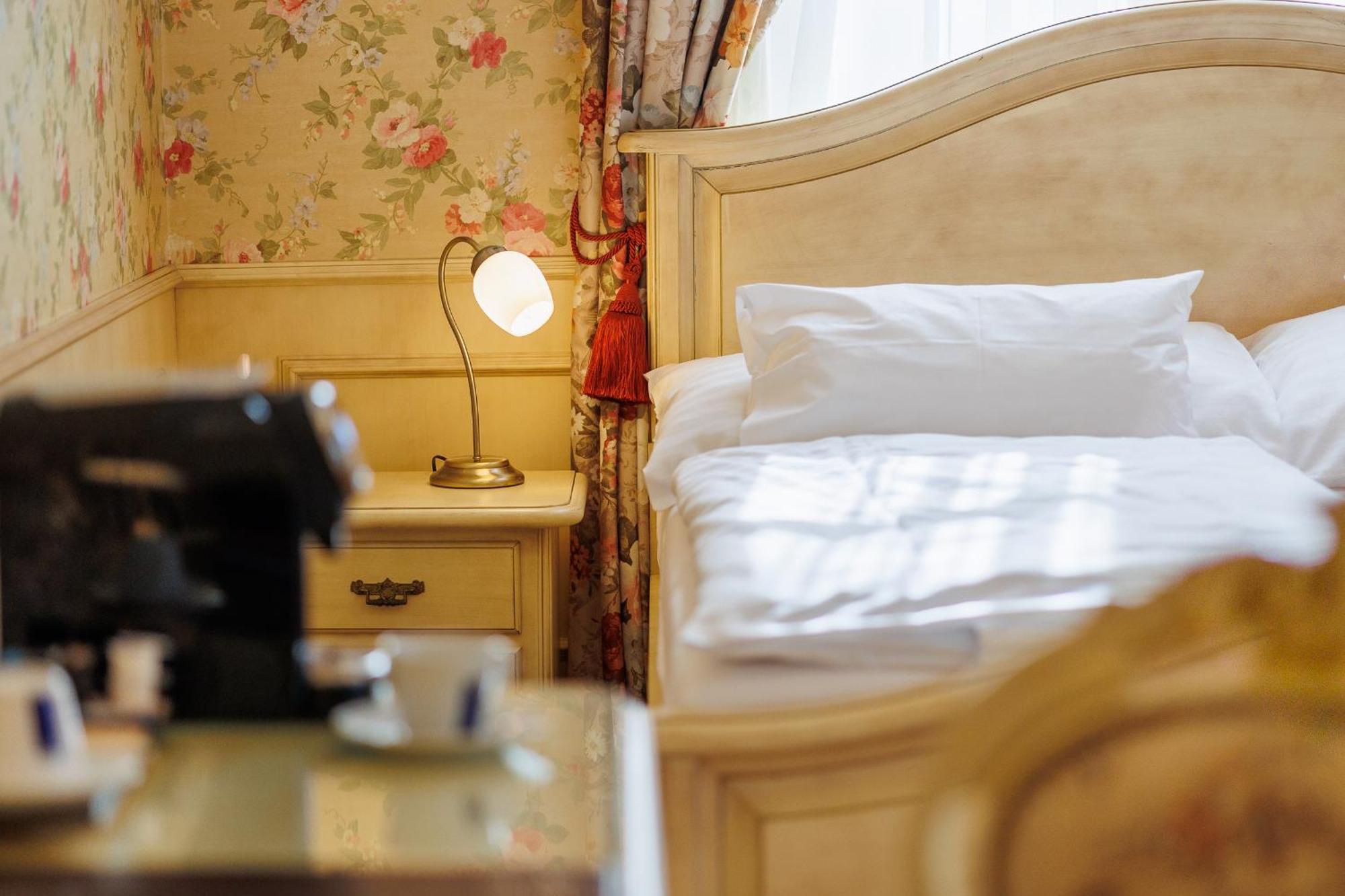 Hotel Chateau Cihelny Karlovy Vary Ngoại thất bức ảnh