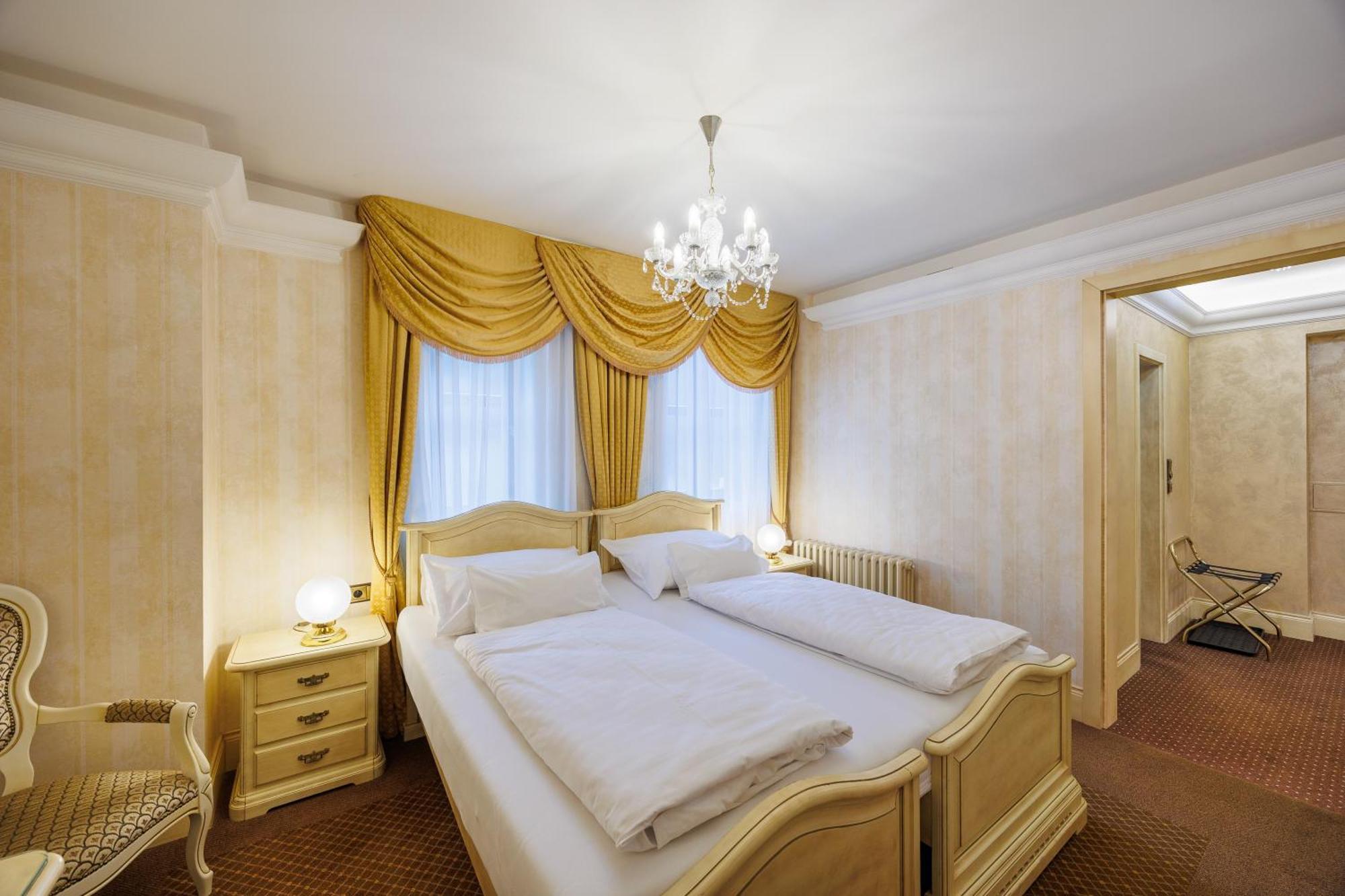 Hotel Chateau Cihelny Karlovy Vary Ngoại thất bức ảnh